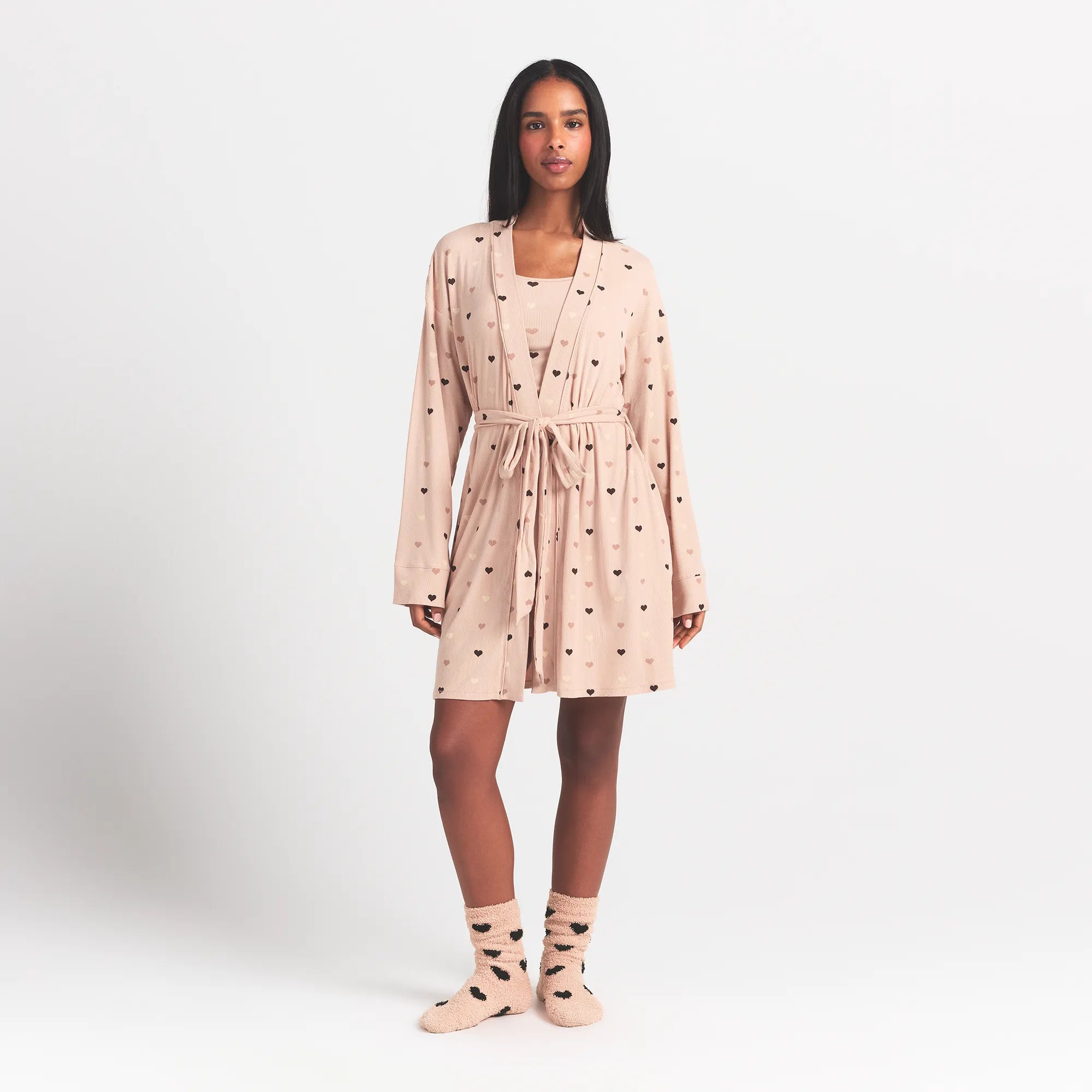 SOFT LOUNGE ROBE | MICA MINI HEART HALFDROP ON A MODEL FRONT VIEW @ | FOCUS: 0.0, 1.0, 0.9