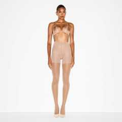 HOSIERY SHAPING TIGHTS | SIENNA ON A MODEL FRONT VIEW @