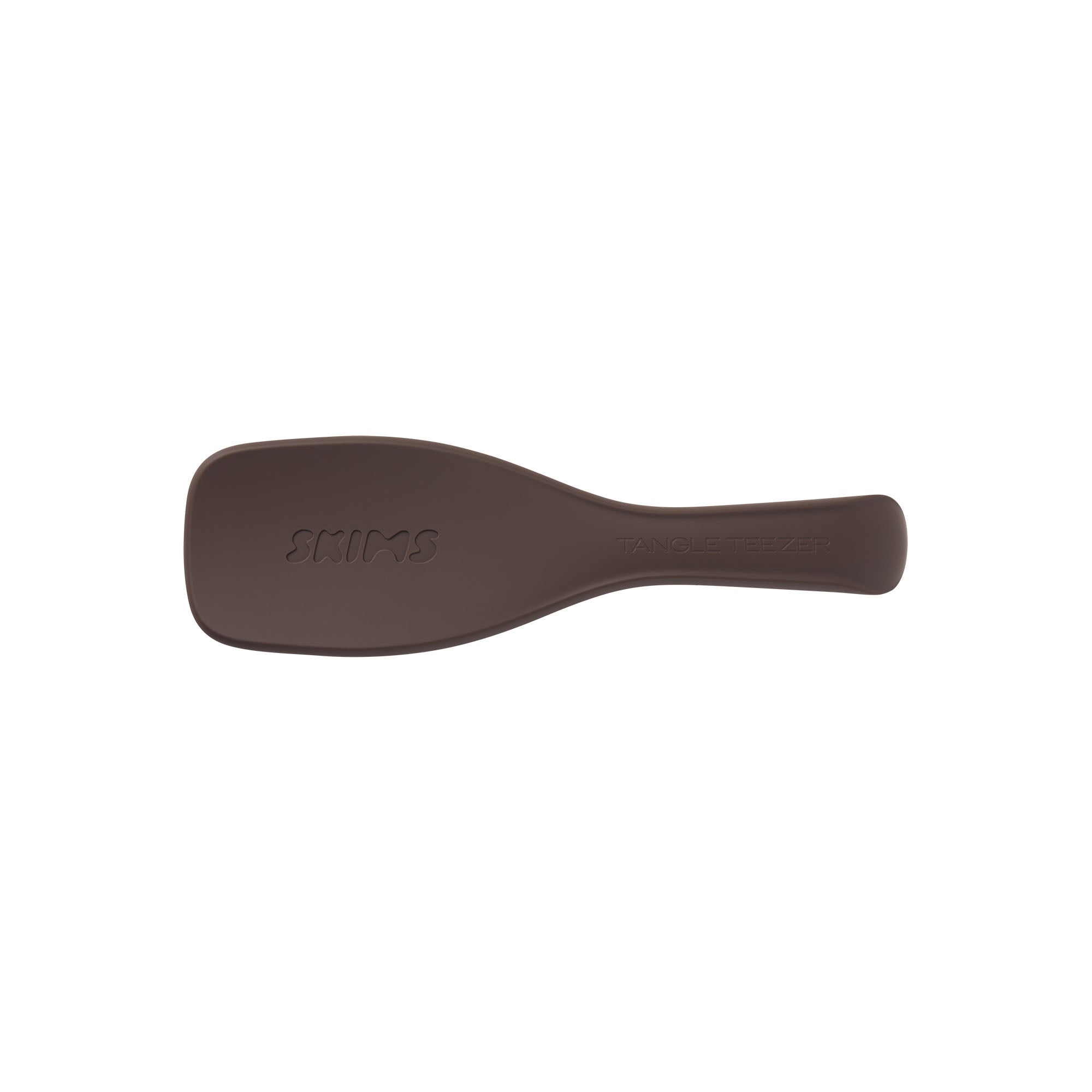 TANGLE TEEZER X SKIMS THE ULTIMATE DETANGLER | FINE AND FRAGILE COCOA FLAT ON A WHITE BACKGROUND | FLT