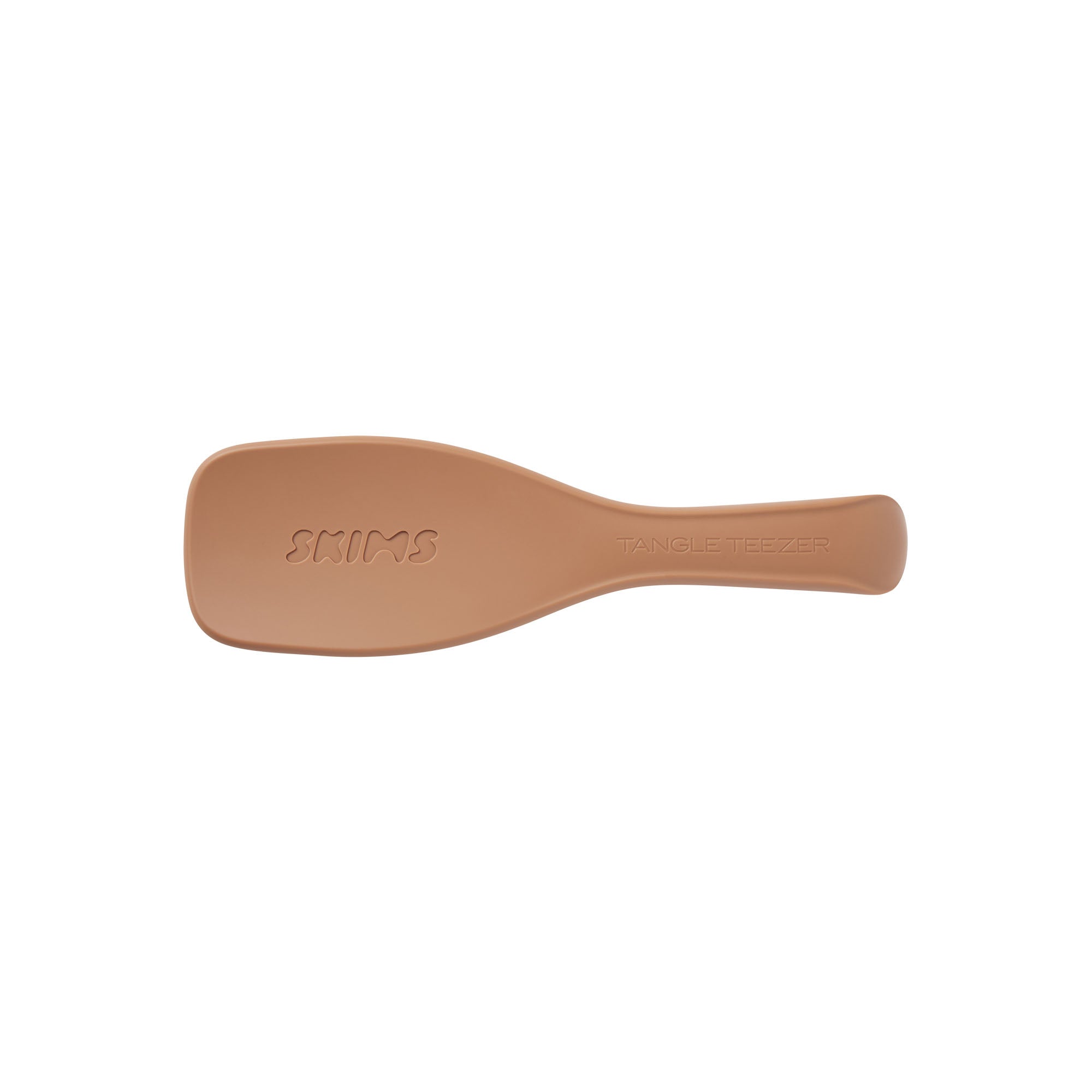 TANGLE TEEZER X SKIMS THE ULTIMATE DETANGLER | NATURALLY CURLY SIENNA FLAT ON A WHITE BACKGROUND | FLT