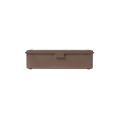 TOYO STEEL X SKIMS TOOLBOX T-190 | UMBER ON A MODEL | FOCUS: 0.0, 1.0, 0.9