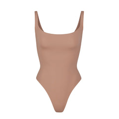 FITS EVERYBODY SQUARE NECK BODYSUIT | SIENNA (BODYSUITS) LAYS FLAT ON A WHITE BACKGROUND | FLT