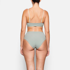 COTTON JERSEY SCOOP BRALETTE WORN BY A MODEL IN BACK VIEW