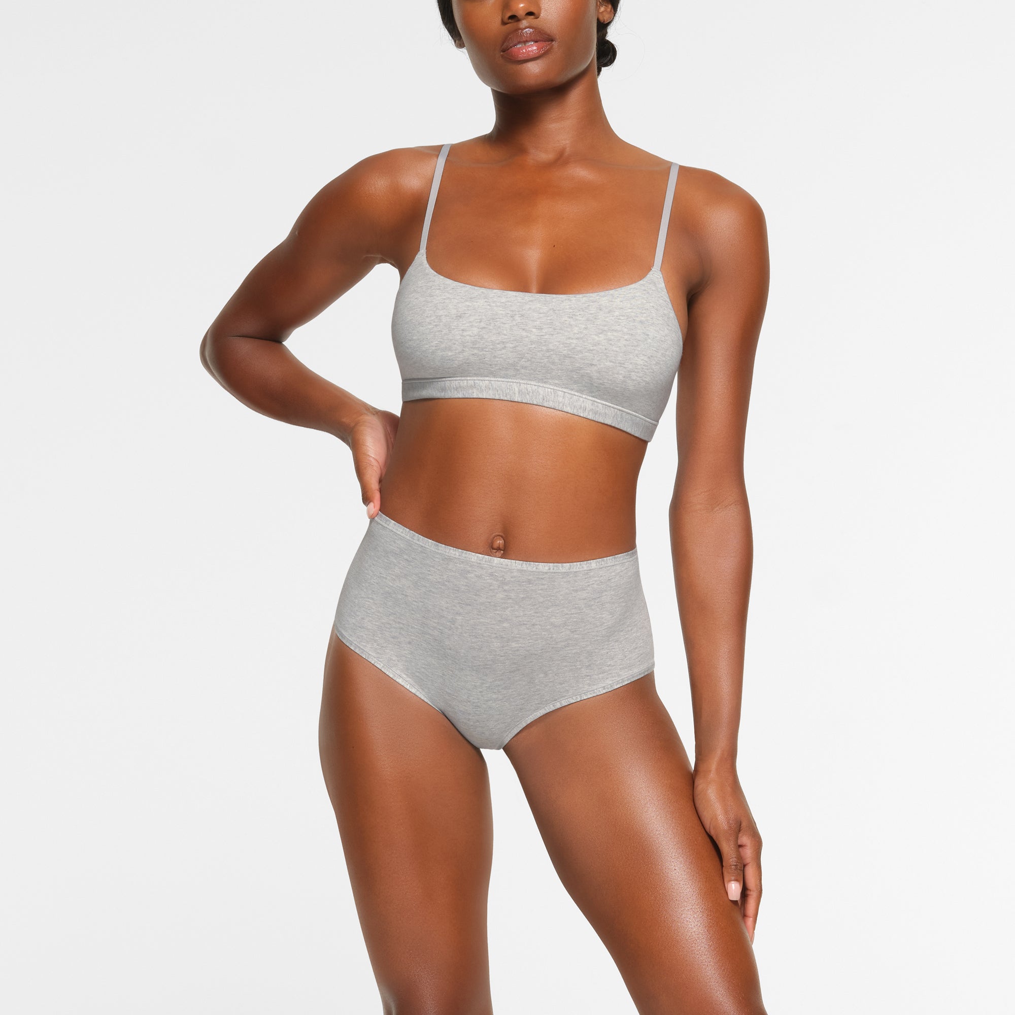 COTTON JERSEY SCOOP BRALETTE WORN BY A MODEL IN FRONT VIEW
