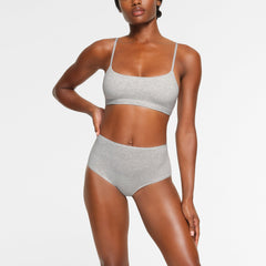 COTTON JERSEY SCOOP BRALETTE WORN BY A MODEL IN FRONT VIEW
