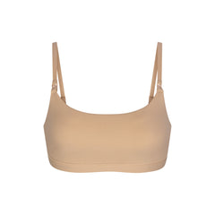 FITS EVERYBODY MATERNITY NURSING SCOOP BRALETTE FLAT ON A WHITE BACKGROUND | FLT