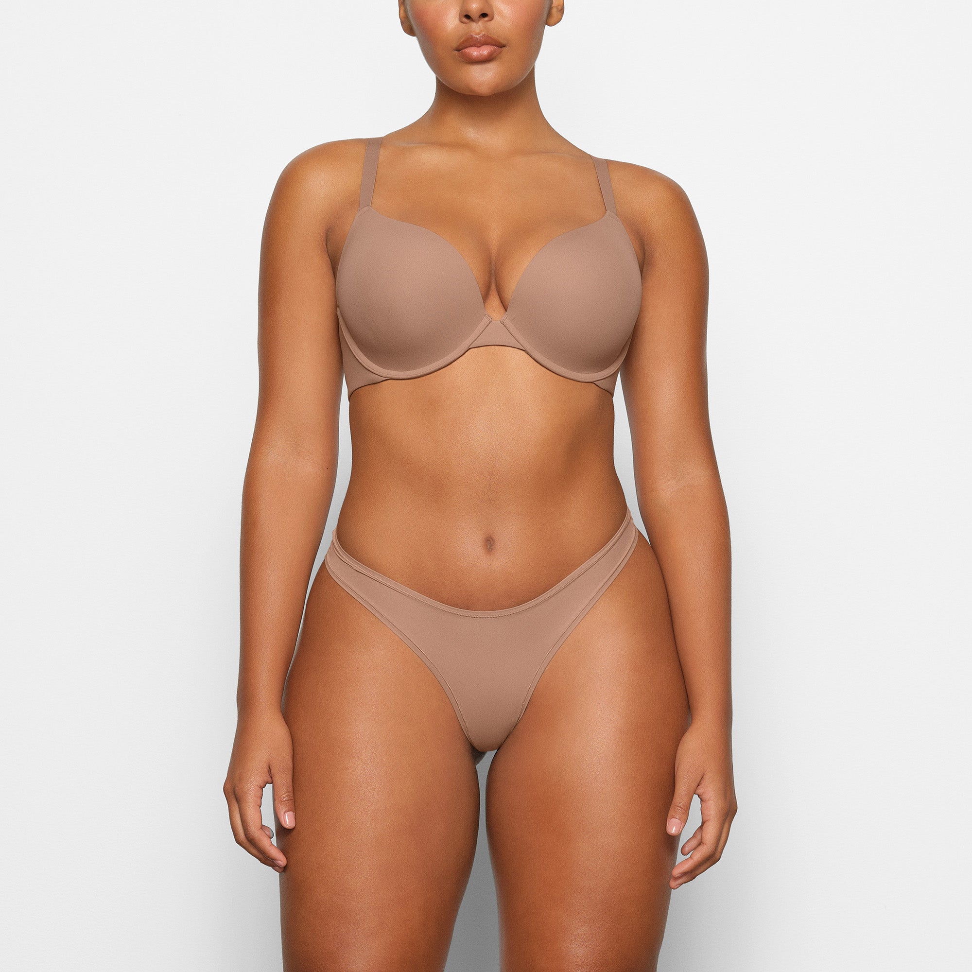FITS EVERYBODY PUSH-UP DEMI BRA WORN BY A MODEL IN FRONT VIEW  | COMP