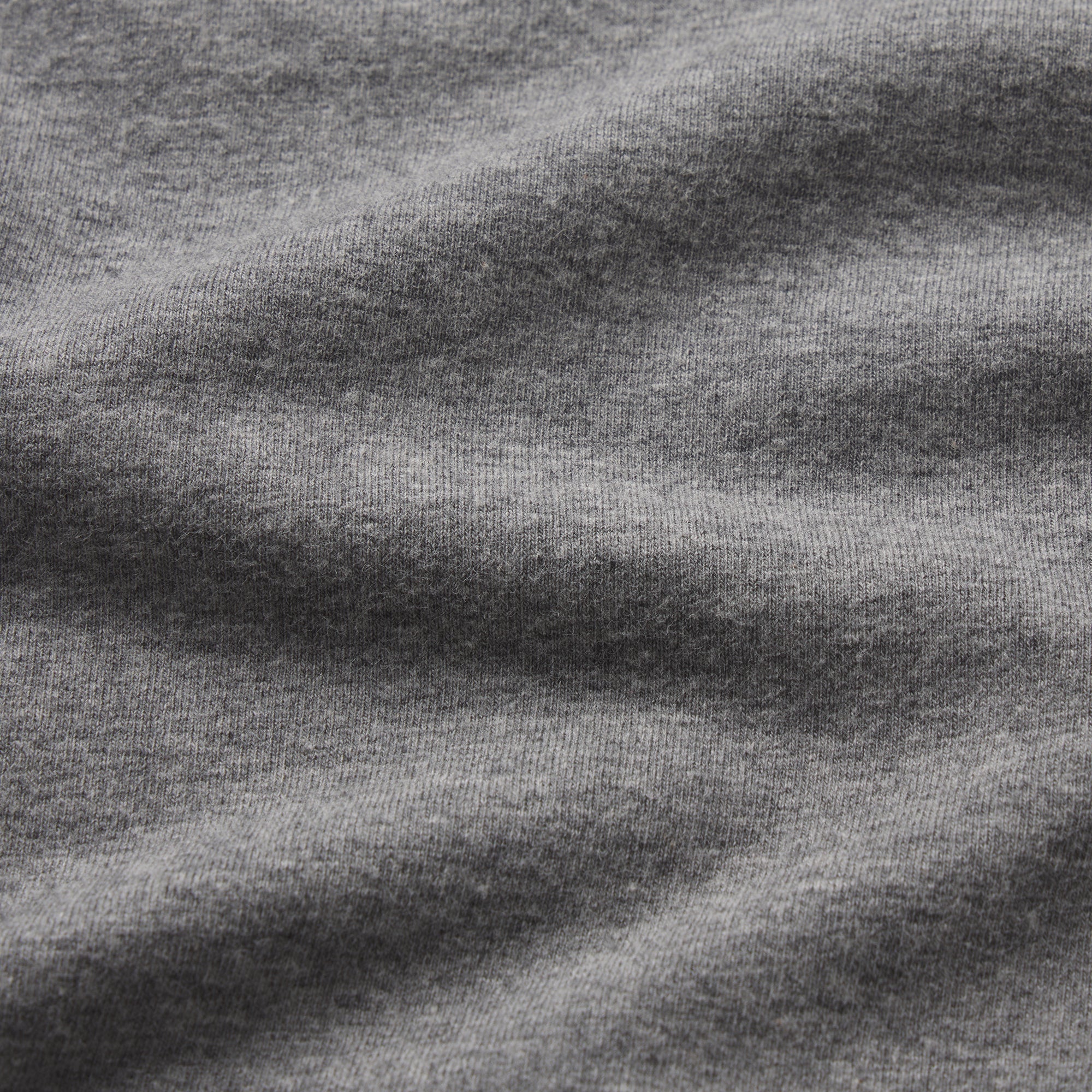 COTTON JERSEY LONG SLEEVE T-SHIRT | DARK HEATHER GREY & LAYS FLAT ON A WHITE BACKGROUND | FLT