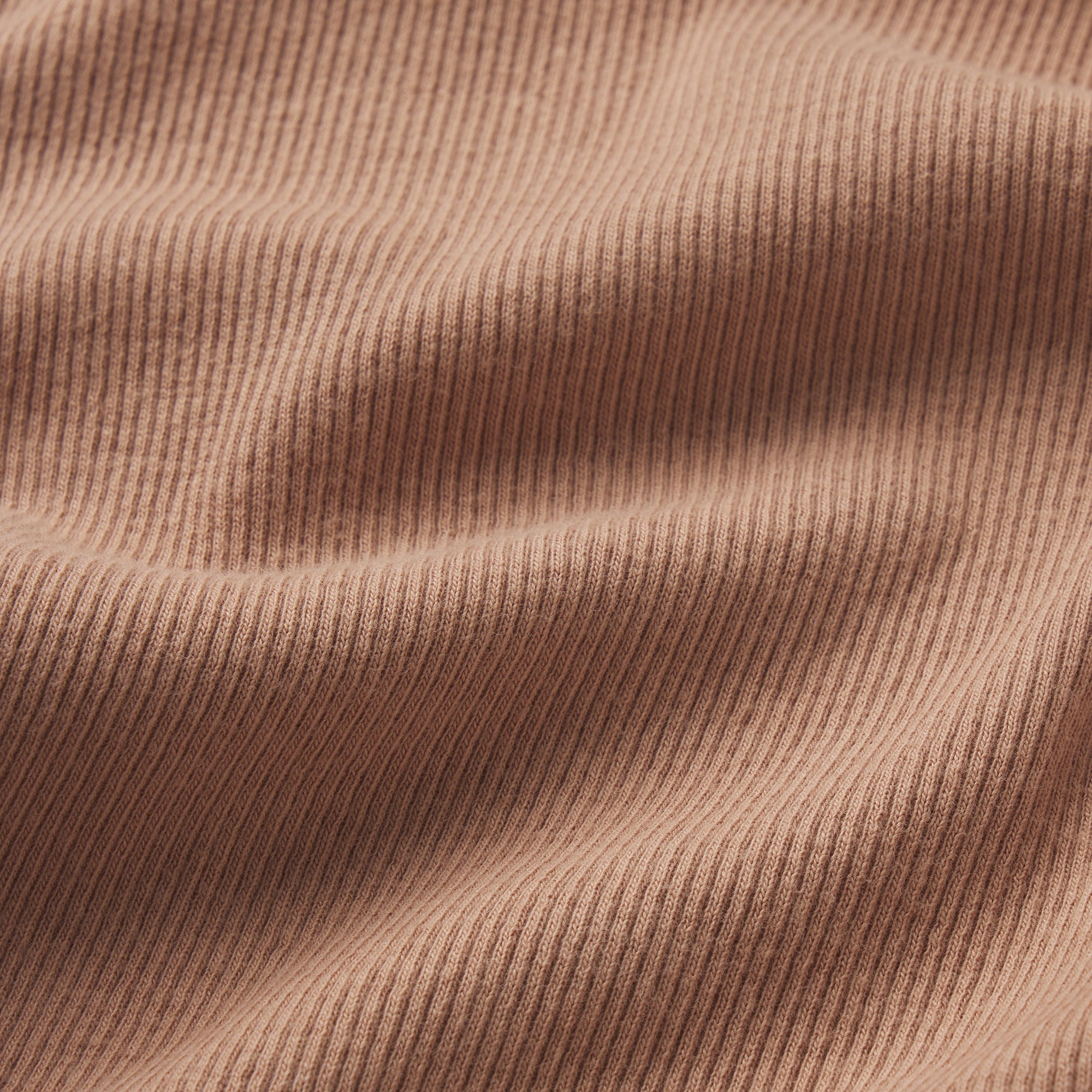 COTTON RIB BOY SHORT | SIENNA CONTRAST & LAYS FLAT ON A WHITE BACKGROUND | FLT