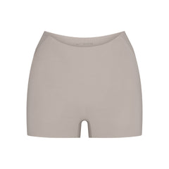 NikeSKIMS STUDIO STRETCH 3" SHORT | LINEN