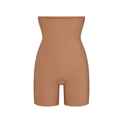 COOL SHAPEWEAR HIGH-WAISTED SHORT | SIENNA FLAT ON A WHITE BACKGROUND | FLT