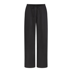 LIGHTWEIGHT SATIN STRAIGHT LEG PANT | OBSIDIAN FLAT ON A WHITE BACKGROUND | FLT