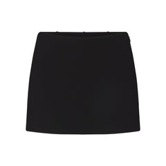 THE ESSENTIAL COLLECTION MINI SKORT | OBSIDIAN FLAT ON A WHITE BACKGROUND | FLT