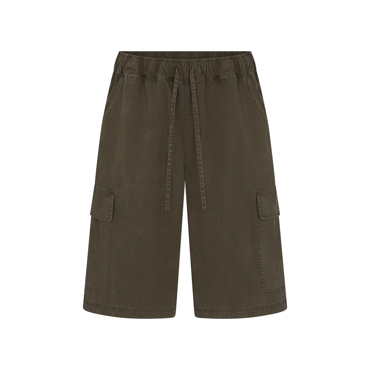 WOVEN MENS RELAXED CARGO SHORT | JUNGLE & LAYS FLAT ON A WHITE BACKGROUND | FLT