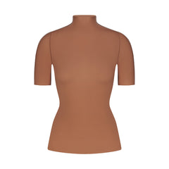 NikeSKIMS WEIGHTLESS LAYERS MOCK NECK SHORT SLEEVE T-SHIRT | CAROB BROWN