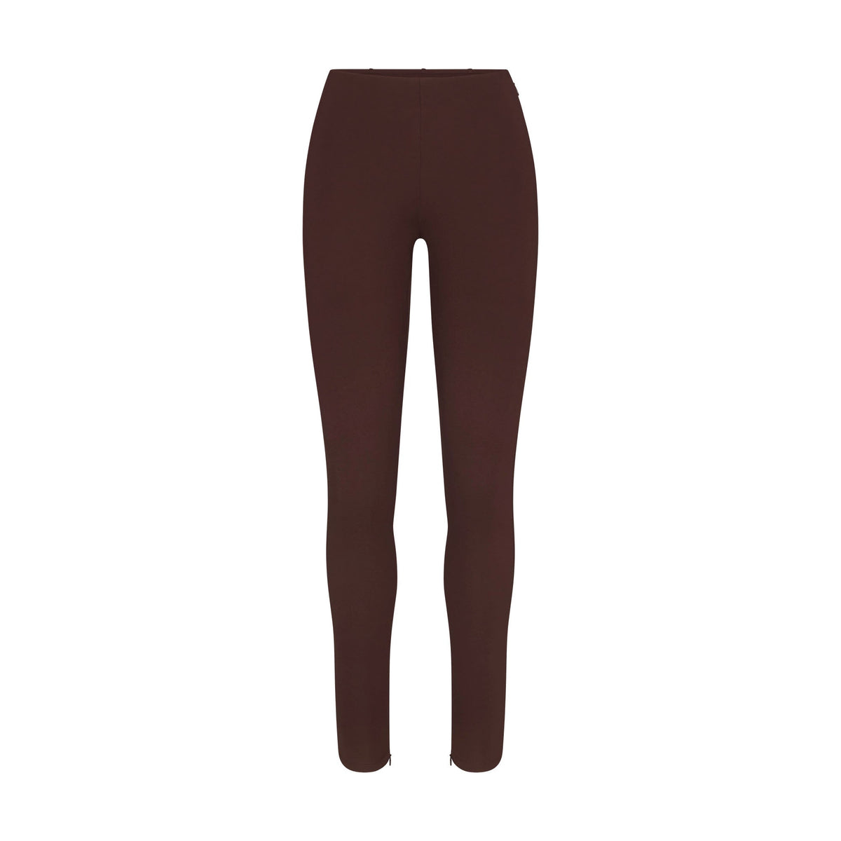 THE ESSENTIAL COLLECTION HIGH-WAISTED LEGGING | COCOA FLAT ON A WHITE BACKGROUND | FLT