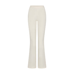 OUTDOOR FLEECE PANT | ECRU FLAT ON A WHITE BACKGROUND | FLT