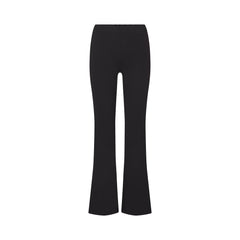 NikeSKIMS AIRY LOW RISE MINI FLARE PANT | NSKM OBSIDIAN LAYS FLAT ON A WHITE BACKGROUND | FLT