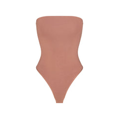 SMOOTH LAYERS STRAPLESS BODYSUIT | NUTMEG FLAT ON A WHITE BACKGROUND | FLT