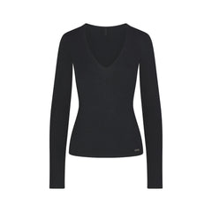 ESSENTIAL SWEATERS LONG SLEEVE V NECK  | ONYX FLAT ON A WHITE BACKGROUND | FLT