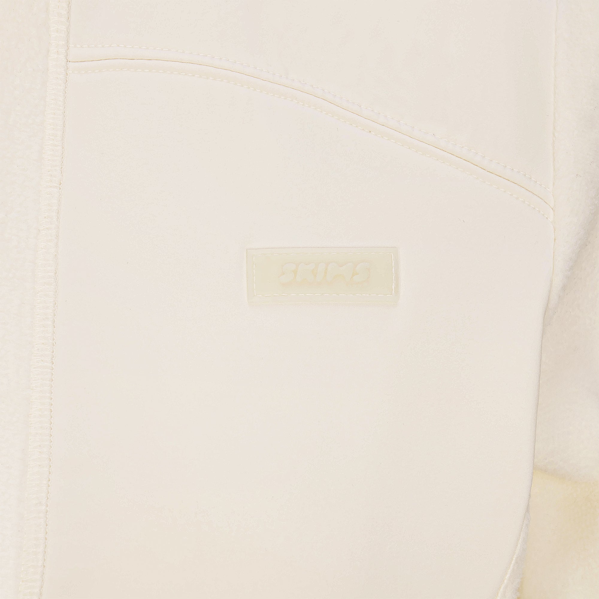 FLEECE LOUNGE ADDITIONAL FABRIC DETAILS