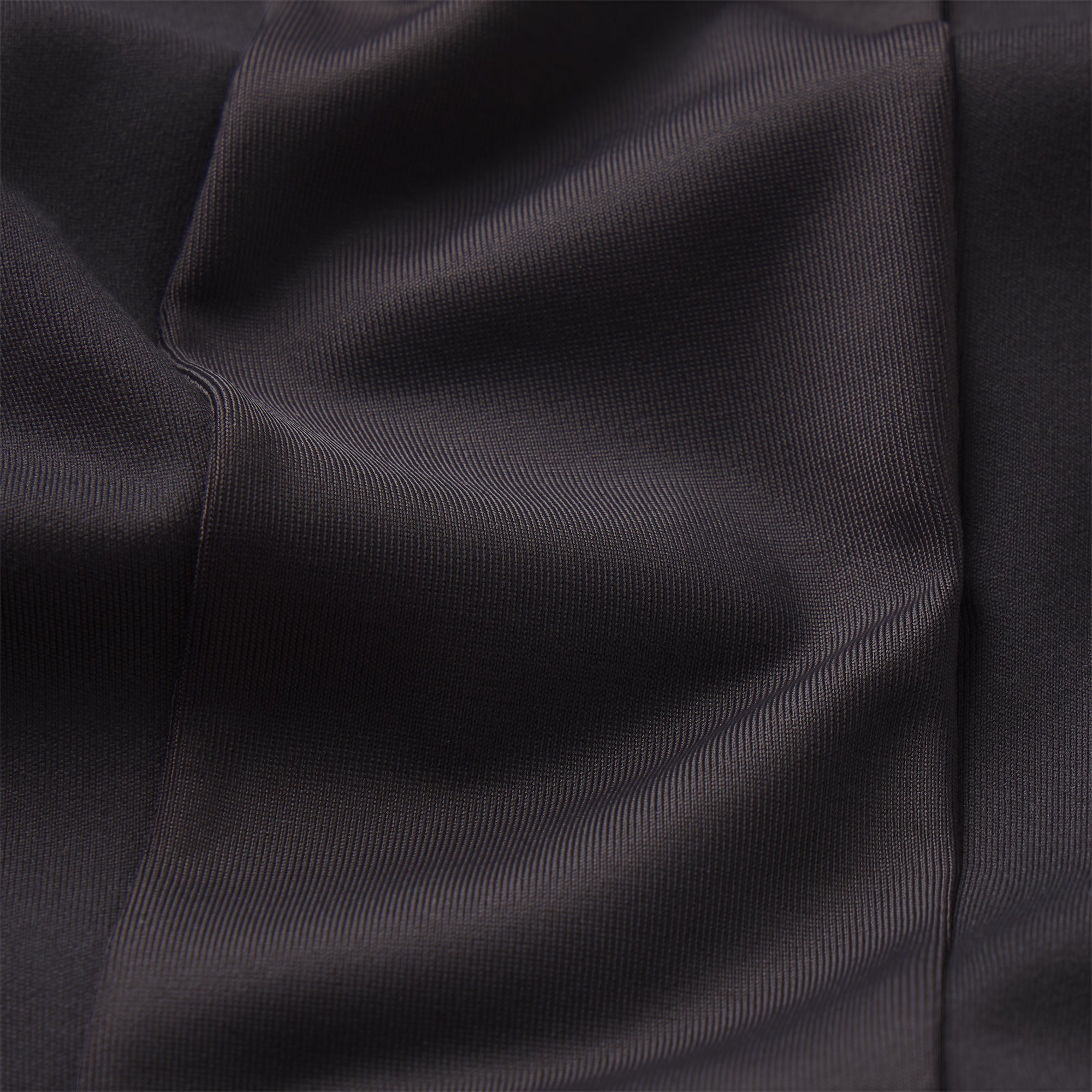 NikeSKIMS MATTE SHINE MIX 29" LEGGING | OBSIDIAN AND IGNEOUS ADDITIONAL FABRIC DETAILS