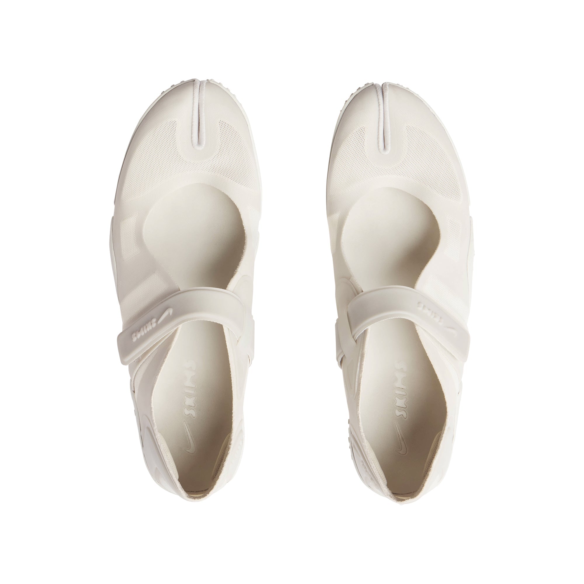 NikeSKIMS FOOTWEAR RIFT MESH | LT BONE/LT BONE-LT OREWOOD BRN ON A MODEL FRONT VIEW | FLT
