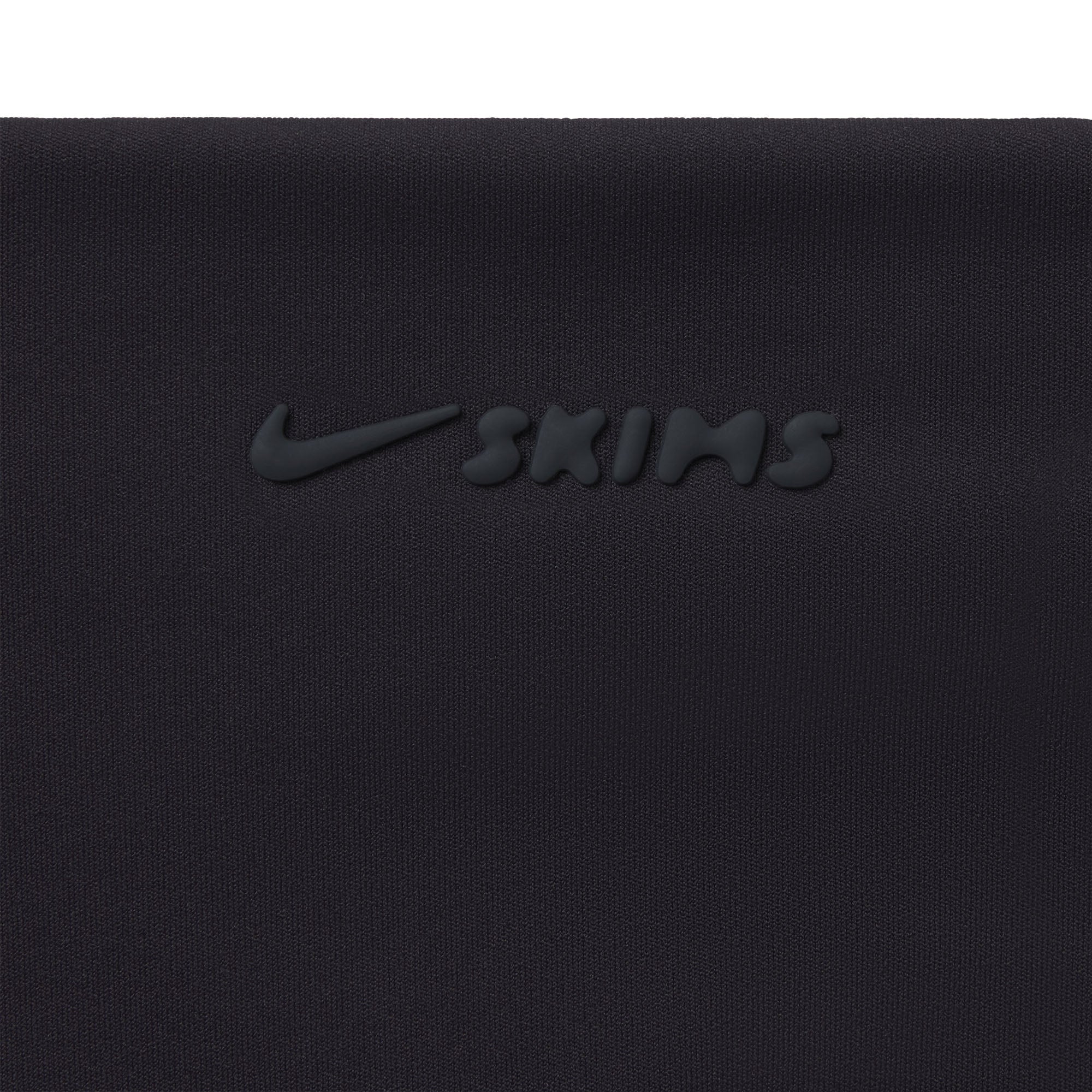 NikeSKIMS MATTE KNEE GRIP 26" LEGGING | OBSIDIAN ADDITIONAL FABRIC DETAILS