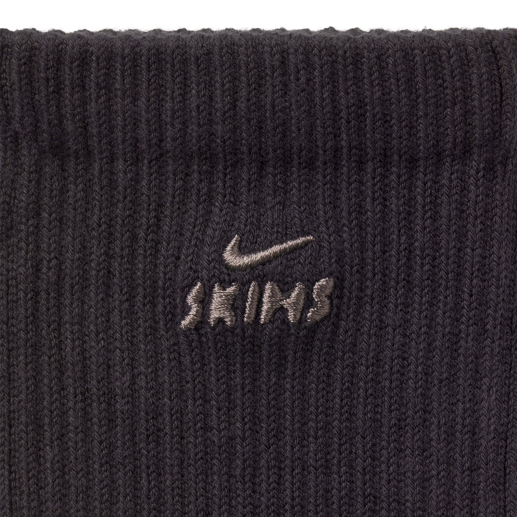 NikeSKIMS ACCESSORIES DRI-FIT™ PILATES CREW SOCK | OBSIDIAN & LAYS FLAT ON A WHITE BACKGROUND | FLT