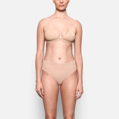 ON A MODEL FRONT VIEW FITS EVERYBODY MID RISE BRIEF IN CLAY 
