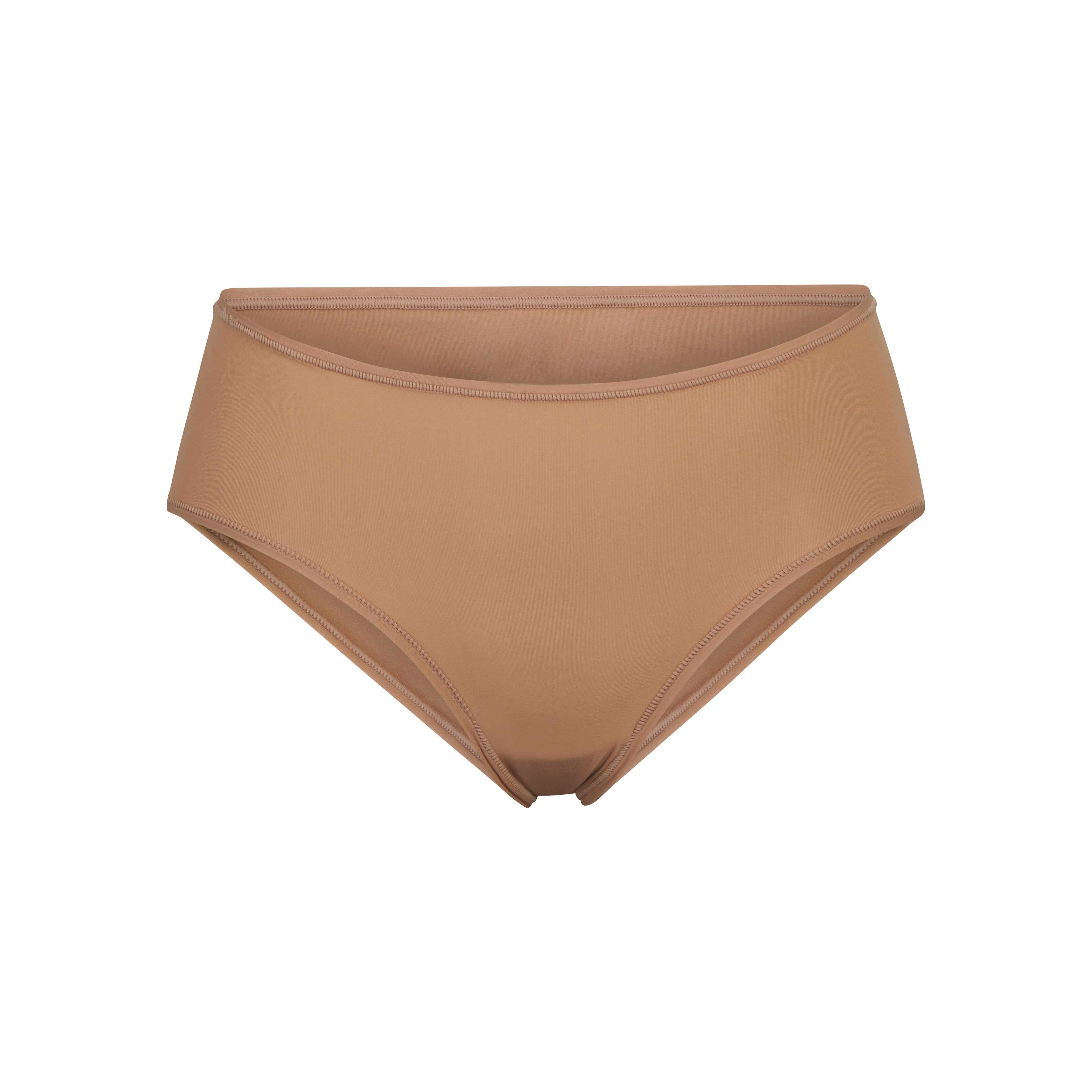 FITS EVERYBODY BRIEF | SIENNA (BRIEFS, PANTIES) LAYS FLAT ON A WHITE BACKGROUND | FLT