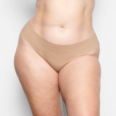 ON A MODEL FRONT VIEW FREE CUT CHEEKY HIPSTER IN CLAY  | FOCUS: 0.1, 0.9, 0.9