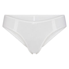 LIGHTWEIGHT COTTON LACE HIPSTER | SNOW FLAT ON A WHITE BACKGROUND | FLT