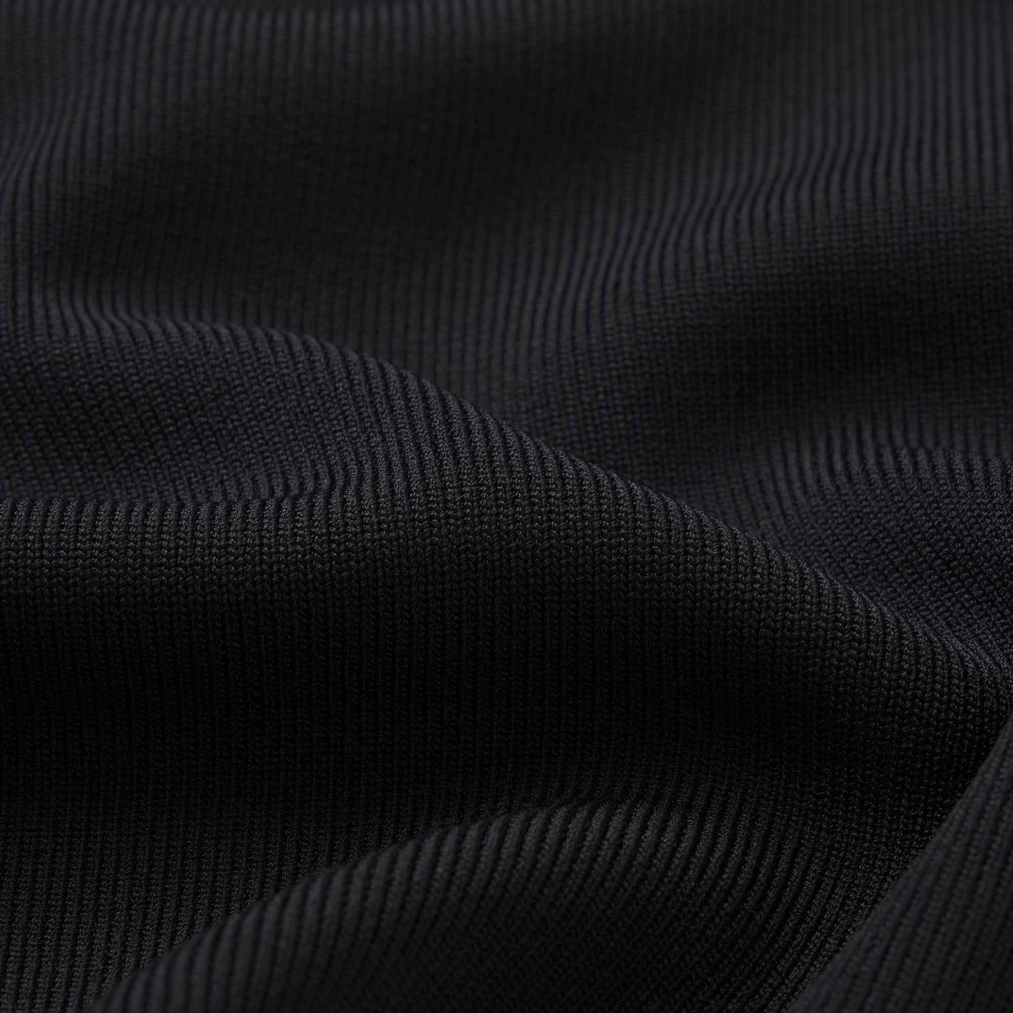 REFINED KNIT CAPRI | OBSIDIAN & LAYS FLAT ON A WHITE BACKGROUND | FLT