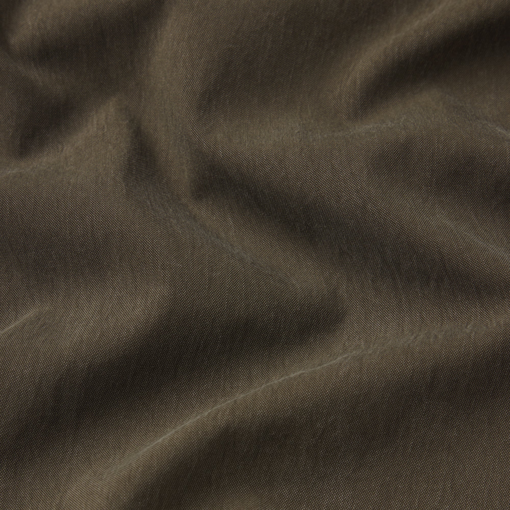 WOVEN MENS RELAXED SHIRT | JUNGLE & LAYS FLAT ON A WHITE BACKGROUND | FLT