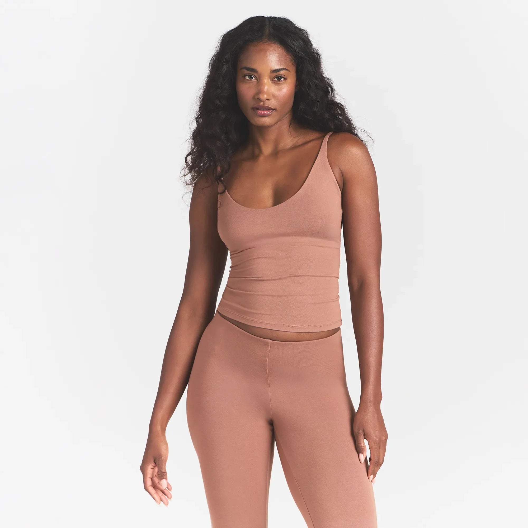 SMOOTH LAYERS SCOOP NECK CAMI | NUTMEG ON A MODEL FRONT VIEW @ | FOCUS: 0.0, 1.0, 0.9