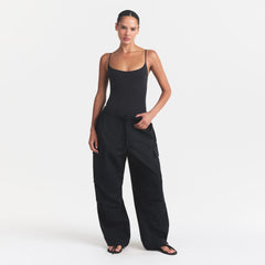 FITS EVERYBODY CAMI BODYSUIT | ONYX ON A MODEL FRONT VIEW @ | FOCUS: 0.0, 1.0, 0.9