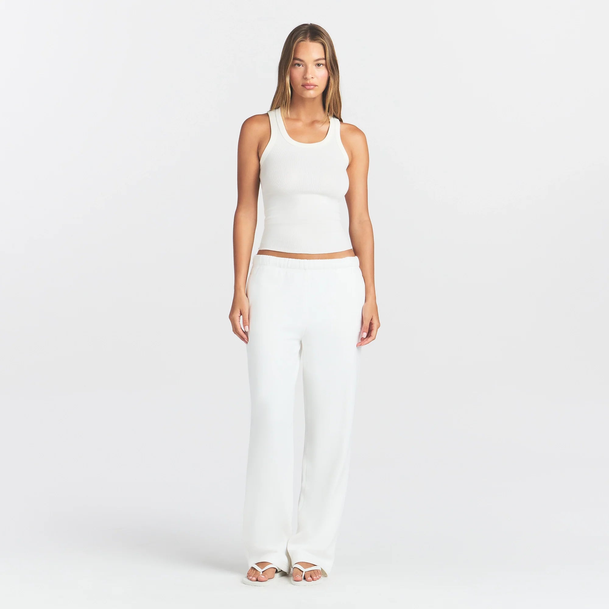 COTTON RIB SCOOP NECK TANK | MARBLE ON A MODEL FRONT VIEW @ | FOCUS: 0.0, 1.0, 0.9