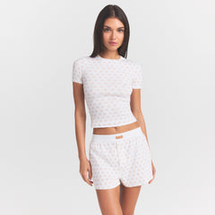 COTTON RIB T-SHIRT | OCHRE HORSESHOE PRINT ON A MODEL SIDE VIEW @ | FOCUS: 0.0, 1.0, 0.9