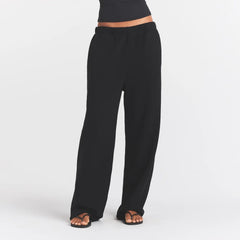 COTTON FLEECE CLASSIC STRAIGHT LEG PANT | ONYX ON A MODEL FRONT VIEW @ | FOCUS: 0.0, 1.0, 0.9