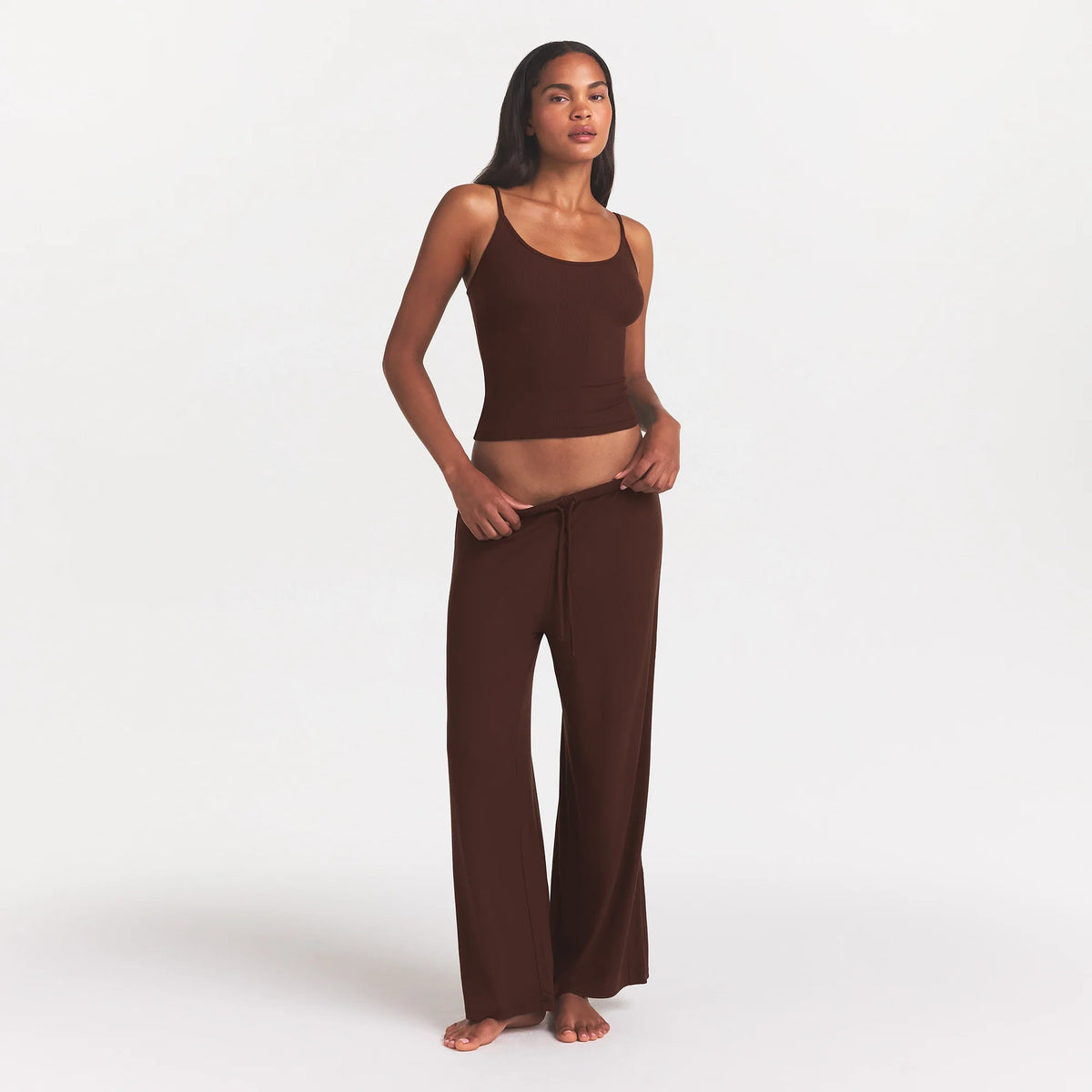 SOFT LOUNGE TANK SLEEP SET | COCOA ON A MODEL FRONT VIEW