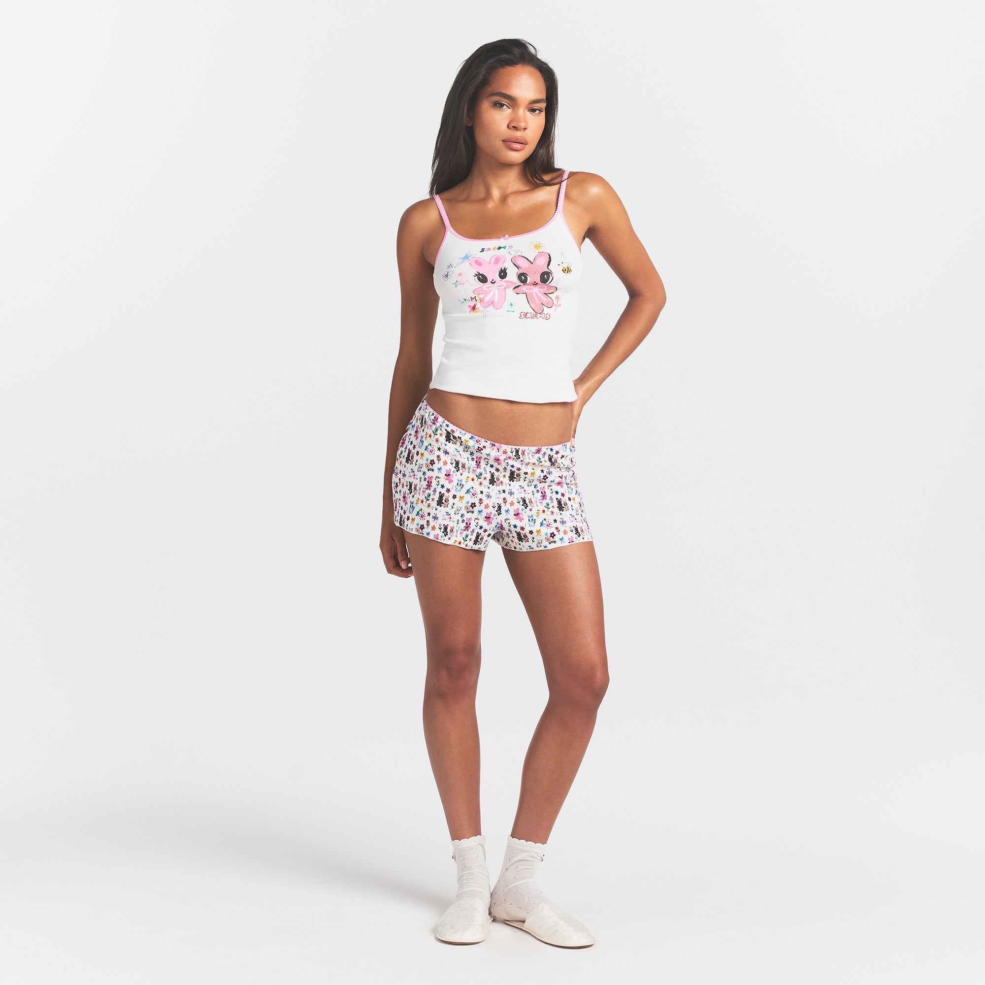 LOGO POINTELLE CAMI AND SHORT SET | MARBLE HAPPY BUNNIES ON A MODEL FRONT VIEW @ | FOCUS: 0.0, 1.0, 0.9