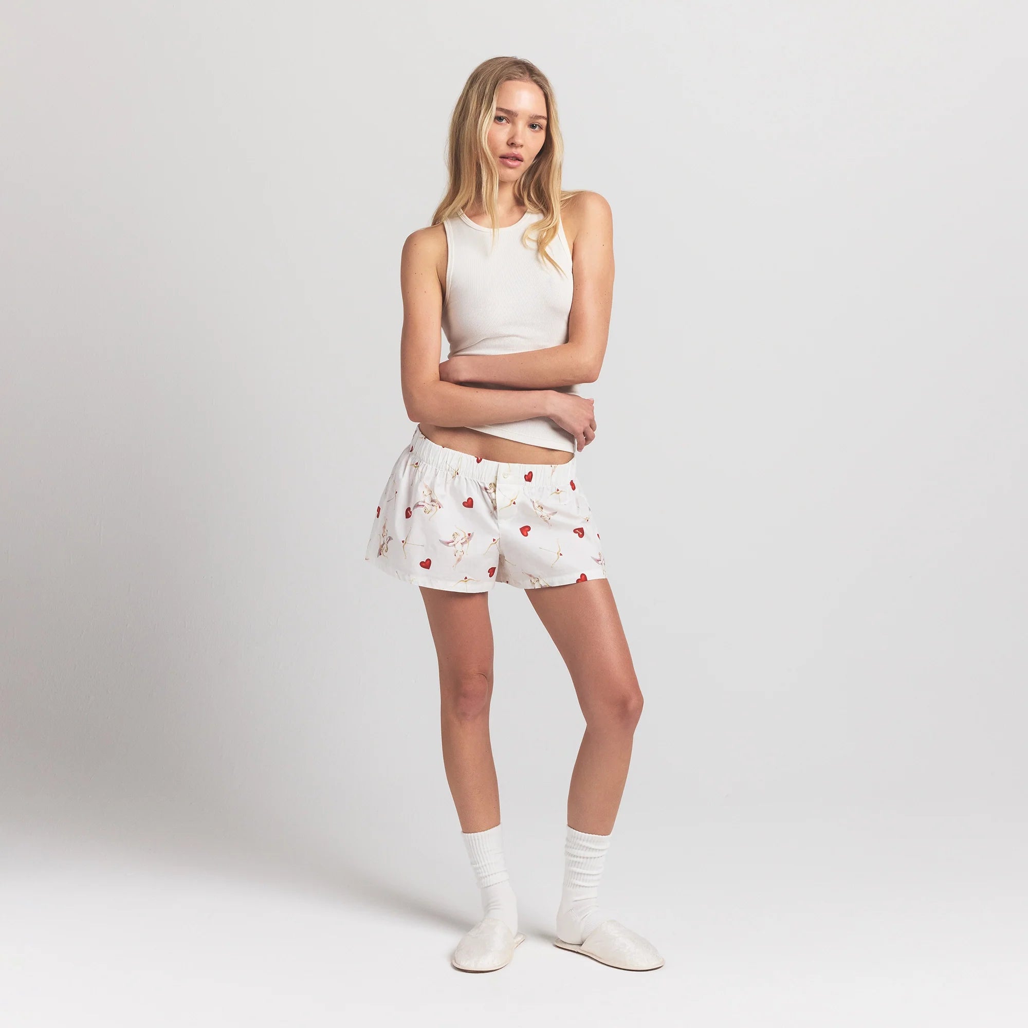 COTTON POPLIN BOXER SLEEP SET | MARBLE CHERUB PRINT ON A MODEL FRONT VIEW @ | FOCUS: 0.0, 1.0, 0.9