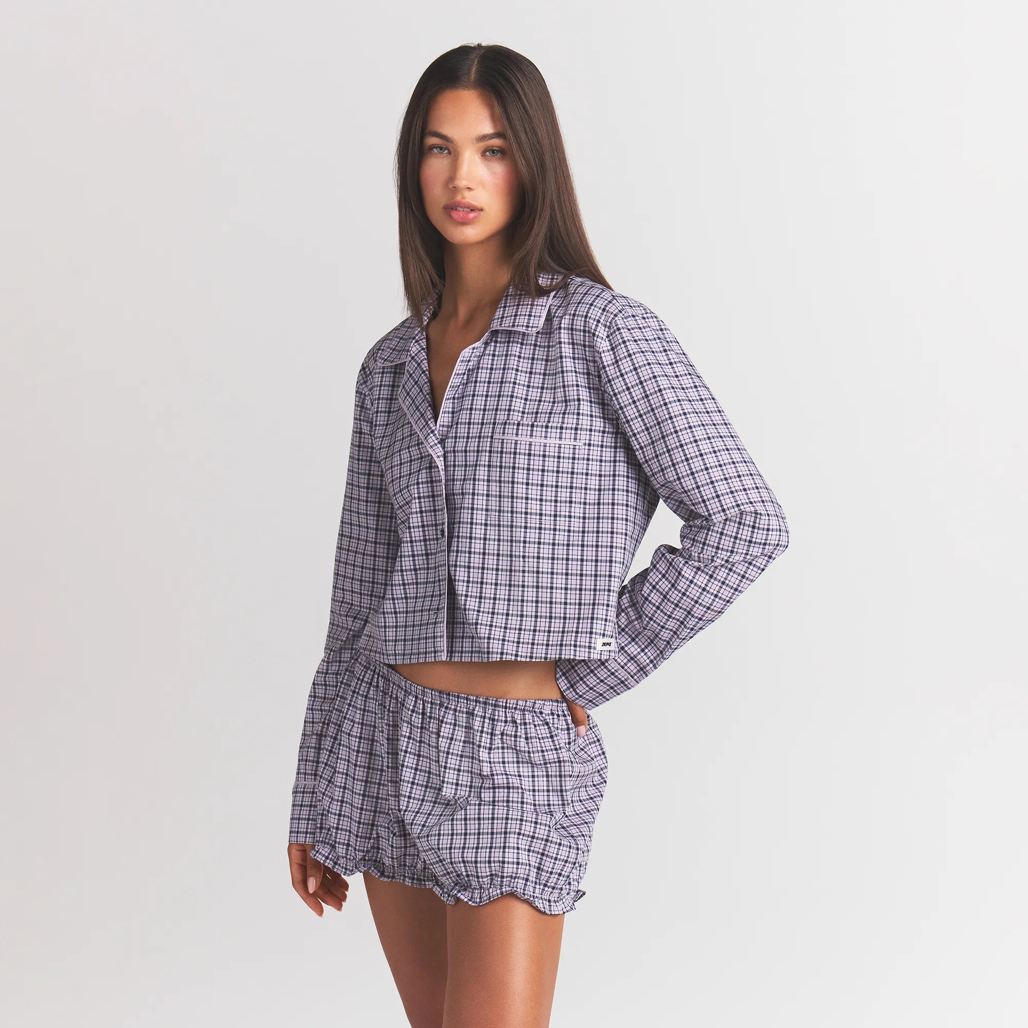 COTTON POPLIN SLEEP CROPPED BUTTON UP AND BLOOMER SET | IRIS MICA NAVY CHECK ON A MODEL | FOCUS: 0.0, 1.0, 0.9
