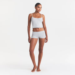 SKIMS SLEEP CAMI SET | LIGHT HEATHER GREY ON A MODEL FRONT VIEW @ | FOCUS: 0.0, 1.0, 0.9