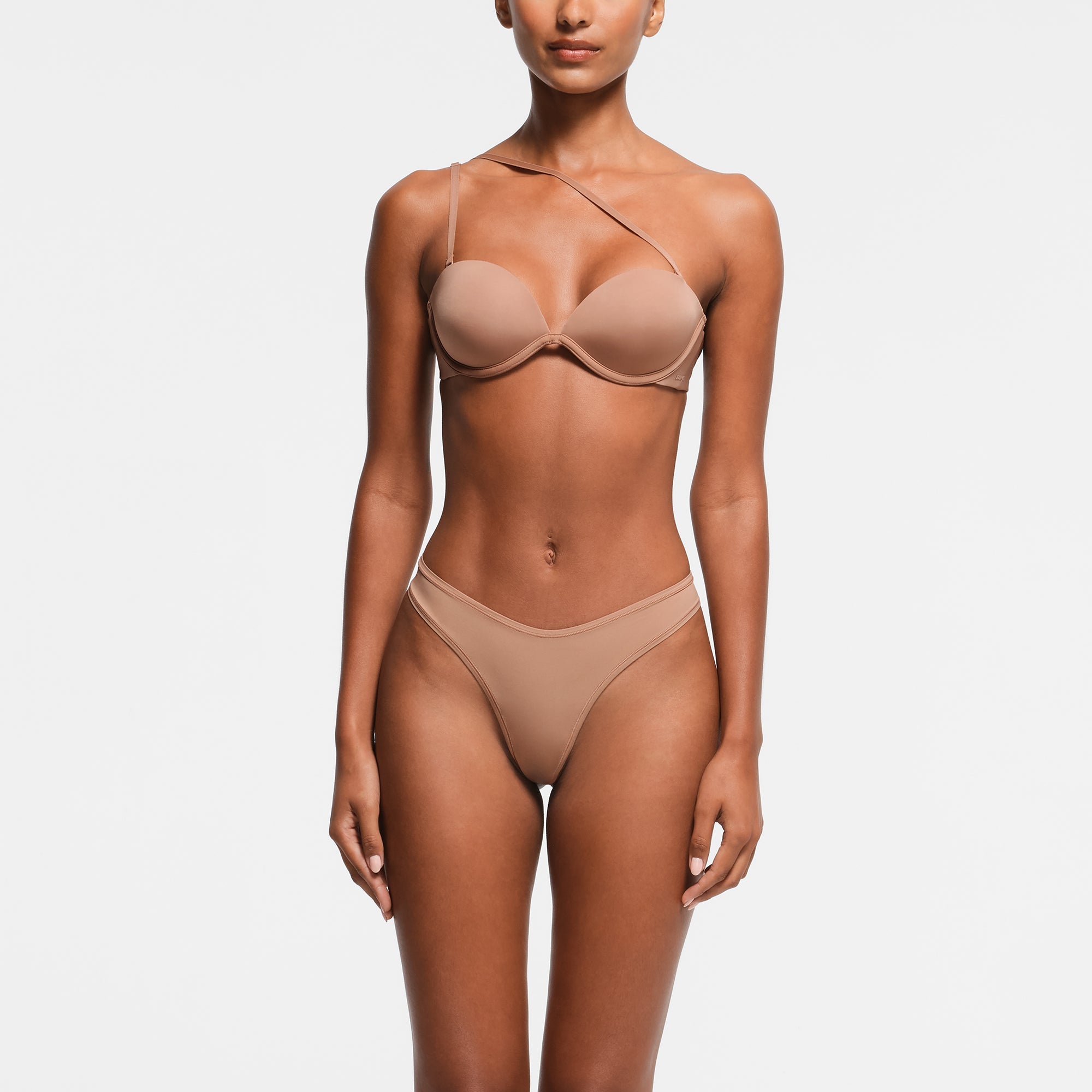 MULTI-WAY BRA  | SIENNA ON A MODEL FRONT VIEW