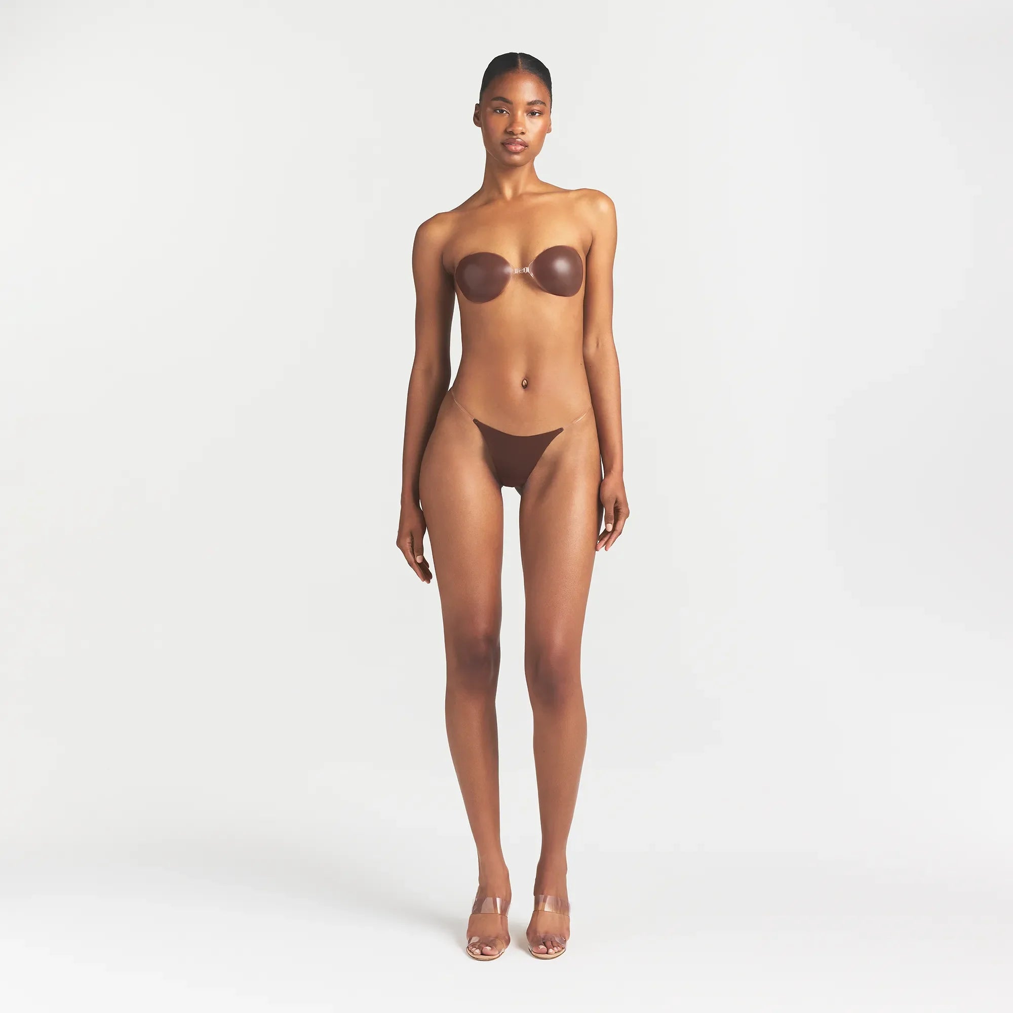 SKIMS STICKY BRA | COCOA ON A MODEL FRONT VIEW @ | FOCUS: 0.0, 1.0, 0.9