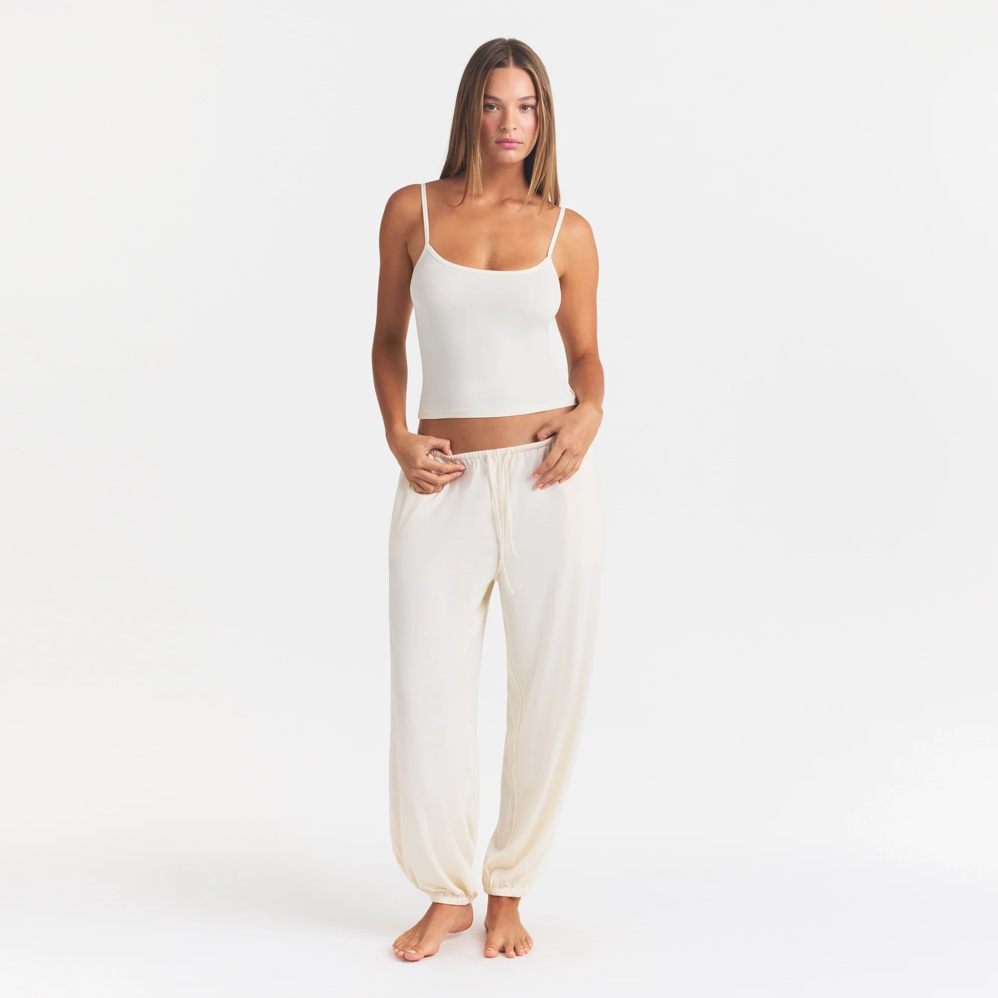 SKIMS SLEEP CAMI | ECRU ON A MODEL FRONT VIEW @ | FOCUS: 0.0, 1.0, 0.9