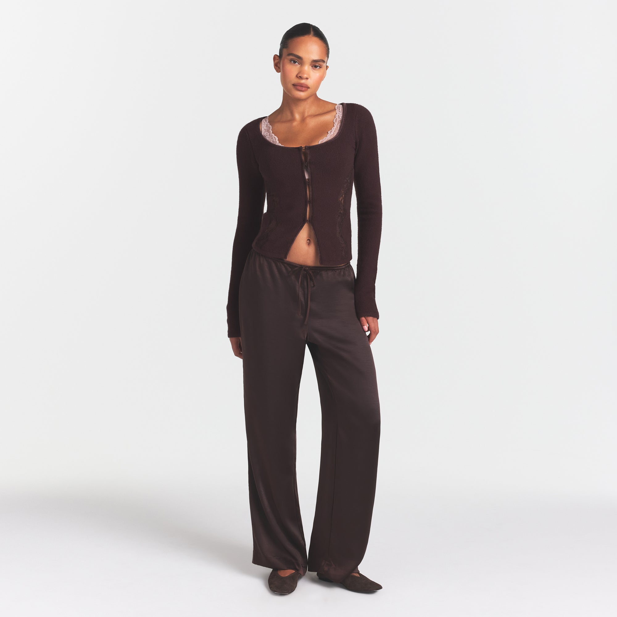LACE KNIT LONG SLEEVE CARDIGAN | PHOENIX ON A MODEL FRONT VIEW @ | FOCUS: 0.0, 1.0, 0.9