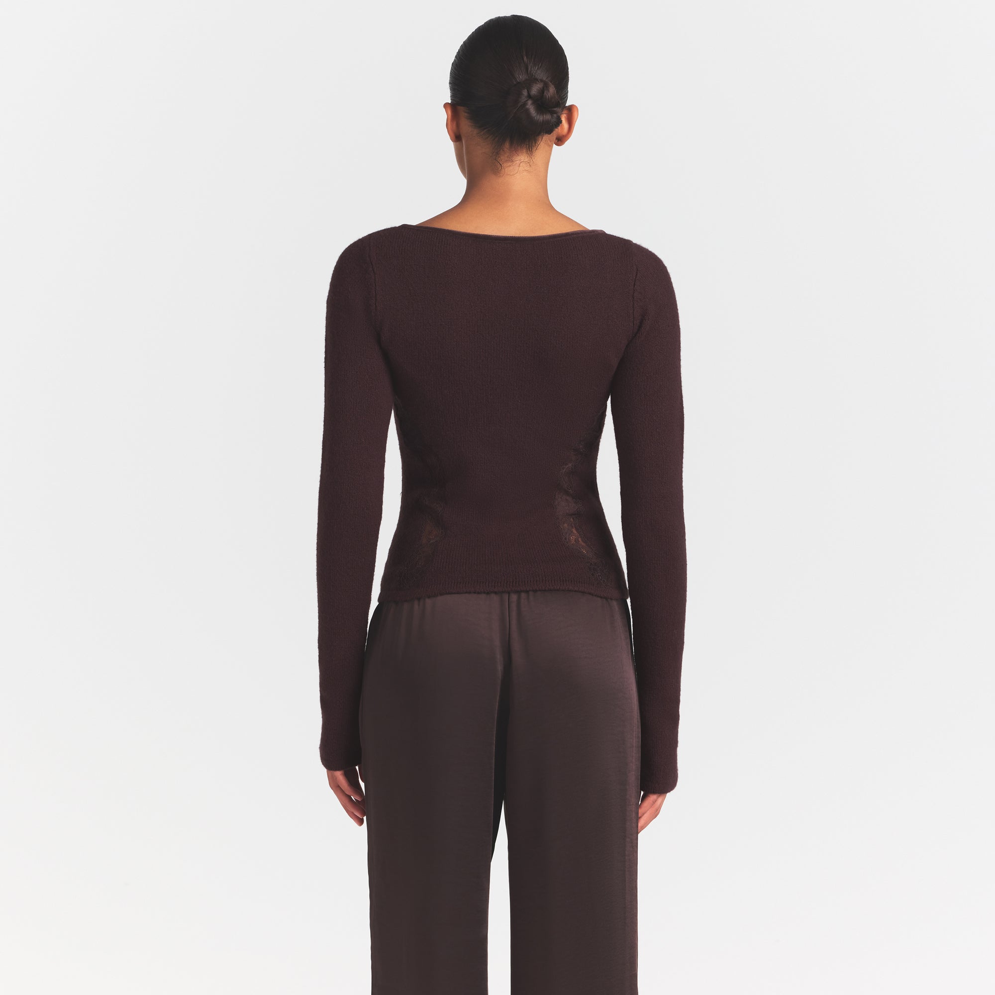 LACE KNIT LONG SLEEVE CARDIGAN | PHOENIX ON A MODEL SIDE VIEW @ | FOCUS: 0.0, 1.0, 0.9